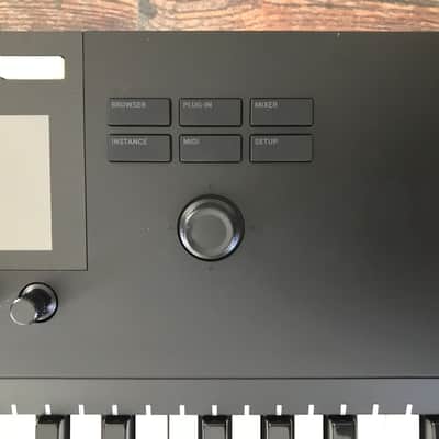 Native Instruments Komplete Kontrol S61 MK2 – Excellent Condition (Mint) image 6