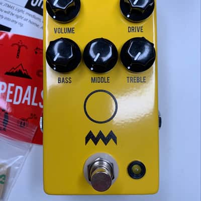 JHS Charlie Brown V4 2016 - Present - Yellow image 2