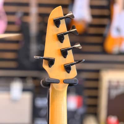 Guild Pilot SB-605 5-String Fretless Bass, Candy Red image 4