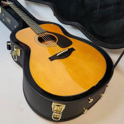 Yamaha FSX5 Red Label Folk Guitar, Gloss Finish, MIJ, w/Atmosfeel Pickup System, HSC image 2