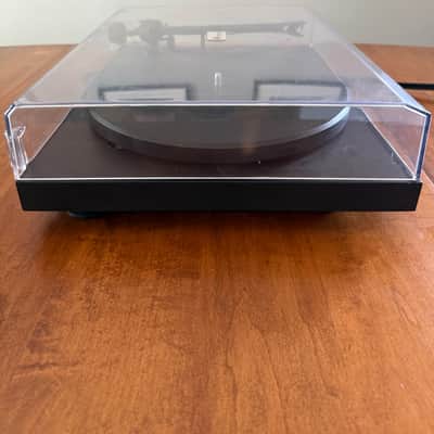 Immagine Pro-Ject Debut III Turntable w/ Ortofon OM 5E Cartridge 2000s - Black - 11
