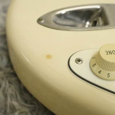 1990’s Fender Japan FUJIGEN Made Stratocaster ST-40 Vintage White finish Made in Japan image 8