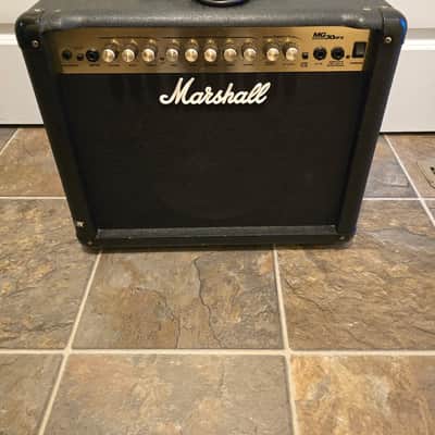 Marshall MG30DFX 30-watt 1x10 Guitar Combo Amplifier 2008 - Black image 3