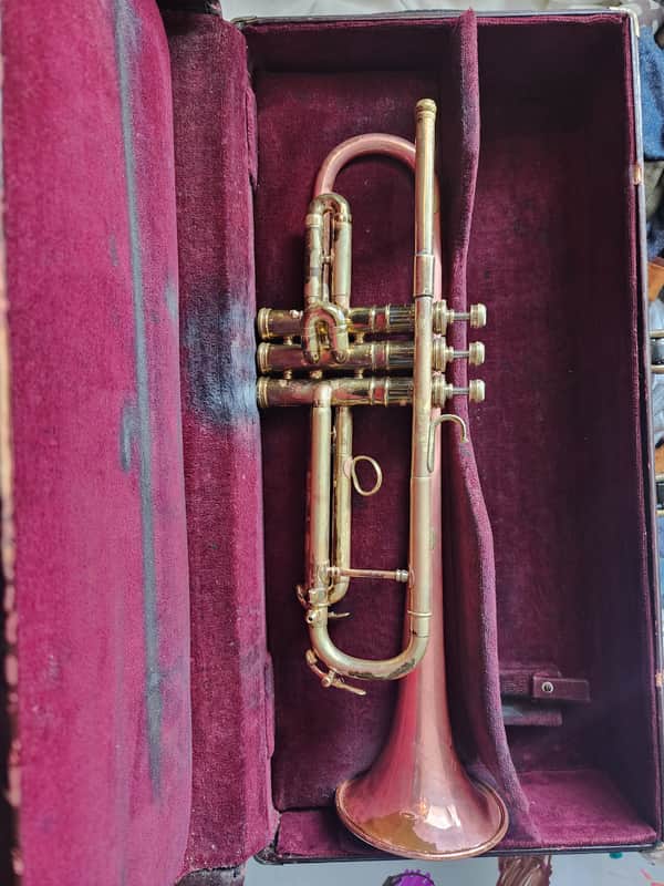 Conn 12b 1950s - Raw brass and copper image 1