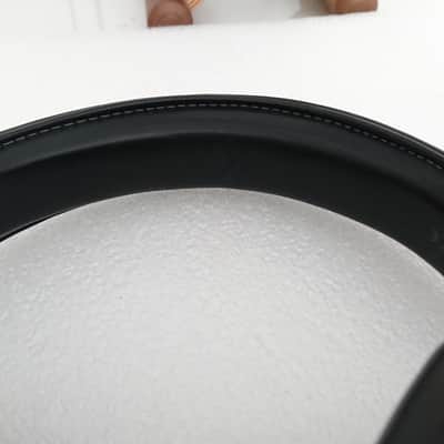 Bowers & Wilkins P7 - Black / Stainless Steel image 6