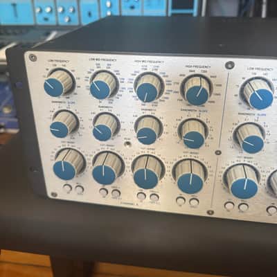Buzz Audio REQ 2.2 with active low end image 2