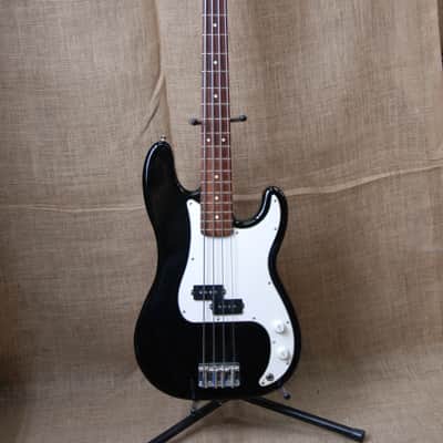 Fender Player II Precision Bass 2024 - Present - Black image 1
