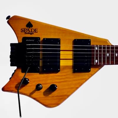 Spade Honey Clear With Floating Tremolo HH Pickups & Stiletto Case image 3