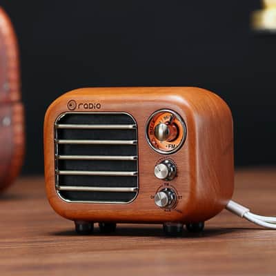 Vintage Radio-White image 7