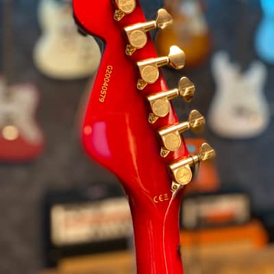 Hagstrom 67’ Viking II “Elvis Come Back Special 68” Replica Free Case image 10