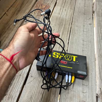 Truetone 1 SPOT Pro CS12 Power Supply 2010s - Black electric guitar pedal power supply image 3