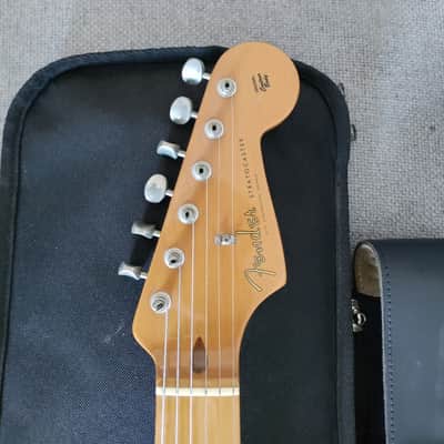 2006 Fender Classic Series '50s Stratocaster 2-Color Sunburst w/GIGBAG image 16