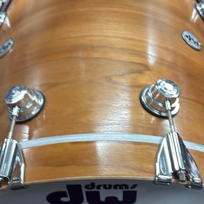 DW Collectors 2021 - Natural cherry image 6