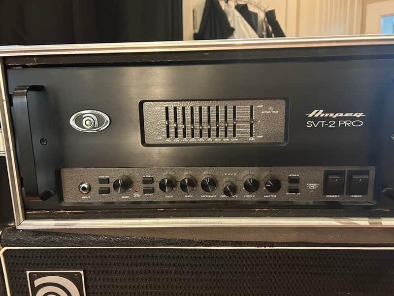 Ampeg SVT-2 PRO 300-Watt Rackmount Bass Amp Head 1999 - 2006 - Black image 1