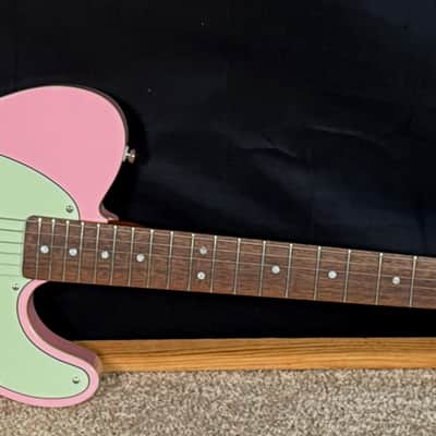 Squier FSR Classic Vibe 60's Custom Esquire 2025 Model in Shell Pink image 1