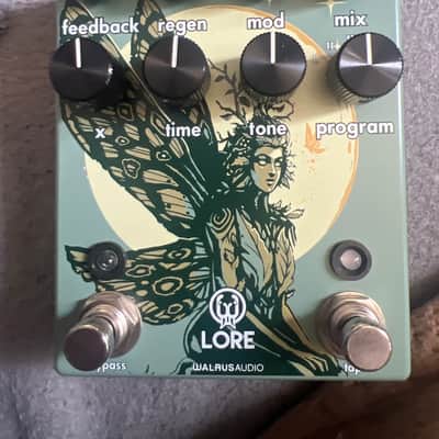 Walrus Audio Lore Reverse Soundscape Generator Limited Edition - Fall Series 2025 - Green Fall Fantasy Graphic image 3