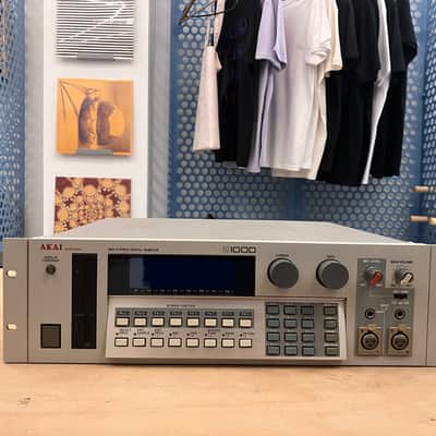 Akai S1000 MIDI Stereo Digital Sampler image 2