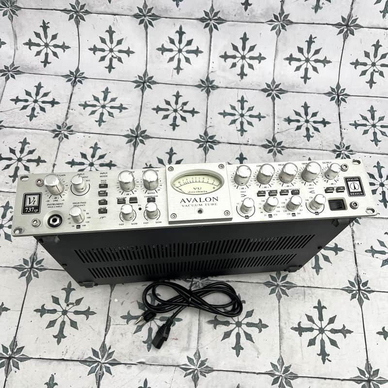 Avalon VT-737sp Tube Channel Strip image 1