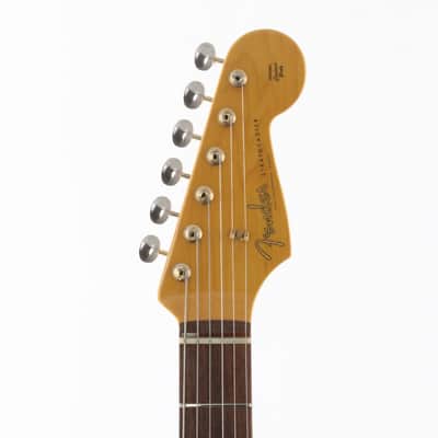 Fender Traditional '60s Stratocaster with Gold Hardware in Candy Apple Red [JD17041051] (07/21) image 10