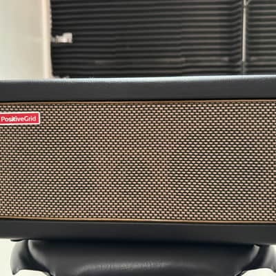 Positive Grid Spark 40 40-Watt 2x4" Modeling Guitar Combo, uLooper, Sparkcontrol foot switch, Spark bag image 13