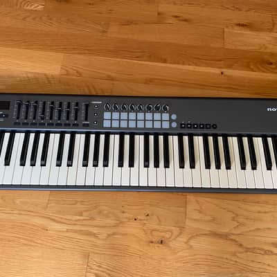 Novation Launchkey 61 MIDI Controller imagen 2