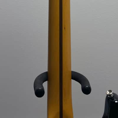 Fender American Professional II Stratocaster with Maple Fretboard 2020 - Present - Black image 9
