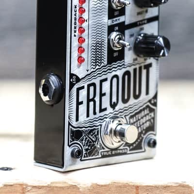DigiTech FreqOut Natural Feedback Creator 7-Harmonic Feedback Types Effect Pedal Bild 3