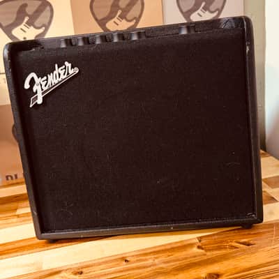 Fender Mustang LT25 25-Watt 1x8" Digital Modeling Guitar Combo 2019 - Present - Black image 1