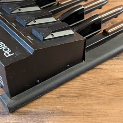 Roland PK-5 Bass Dynamic MIDI Pedal Keyboard Battery Powered Great Shape W/Manual & PSU image 9