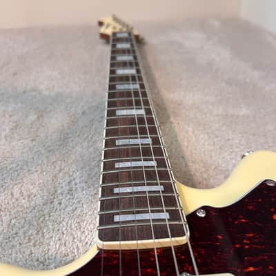 Harley Benton JA-60 CC Vintage Series Offset Left-Handed 2020s - Vintage White image 4