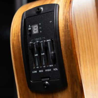 Taylor BTe-Koa Baby Taylor Acoustic/Electric Guitar with Gig Bag image 13