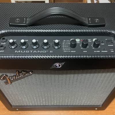FENDER Mustang II (V.2) Amplificatore combo per chitarra 40 WATT image 3