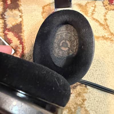 Sennheiser HD 650 Reference Headphones 2020s - Black image 3