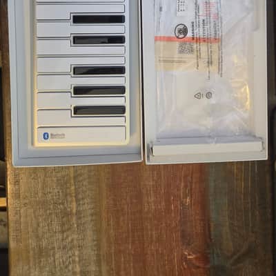 CME Xkey 25-Key Air Mobile Bluetooth Keyboard MIDI Controller 2010s - Silver image 4
