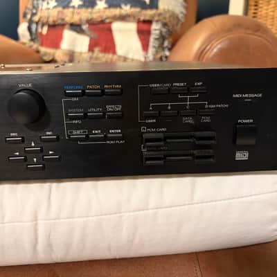 Roland JV-1080 64-Voice Synthesizer Module image 2