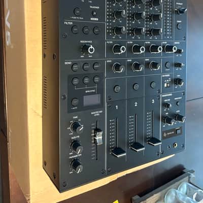 AlphaTheta DJM-V5 2025 - Black image 5