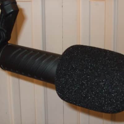RODE Procaster Cardioid Dynamic Broadcast Microphone 2009 - Present - Black image 4