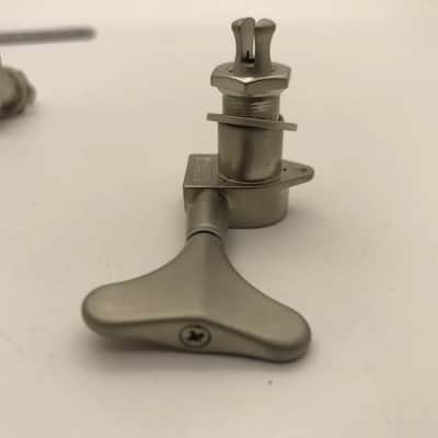 2R2L Satin Nickel 4 String Bass Tuning Pegs Machine Heads image 2
