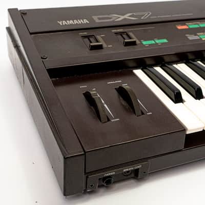 Yamaha DX7 FM Synthesizer – 61-Key – 120V Conversion – IEC Power image 12