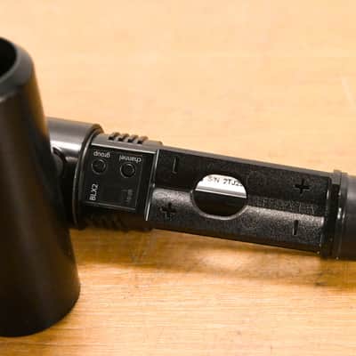 Shure BLX24/PG58 Handheld Wireless System - H9 Band (NO POWER SUPPLY) CG010XN image 15