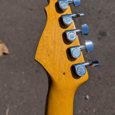 G&L Legacy - black image 6