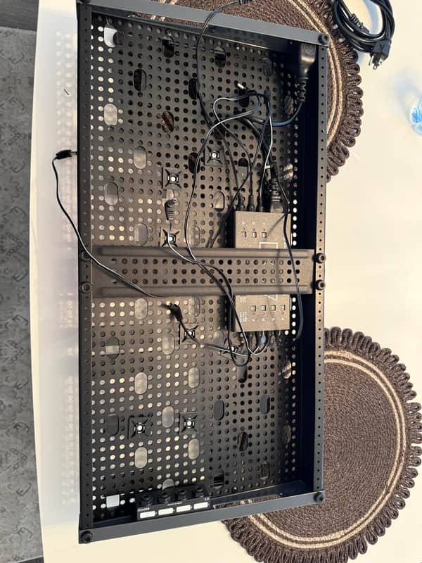 CIOKS DC7 Power Supply 2010s - Black image 1