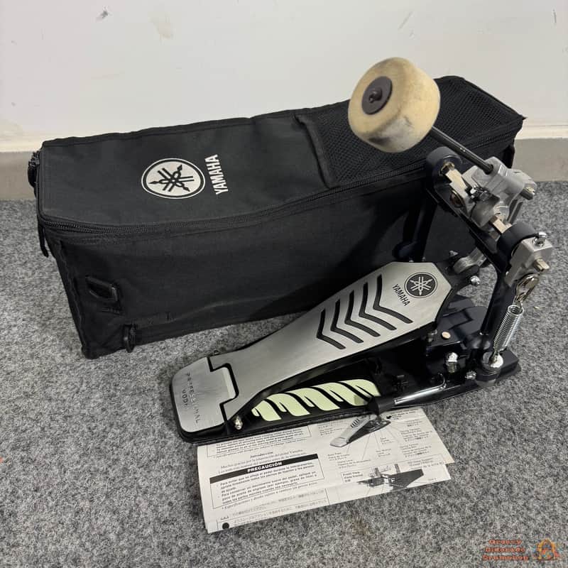 Yamaha Flying Dragon Bass drum pedal w/ case image 1
