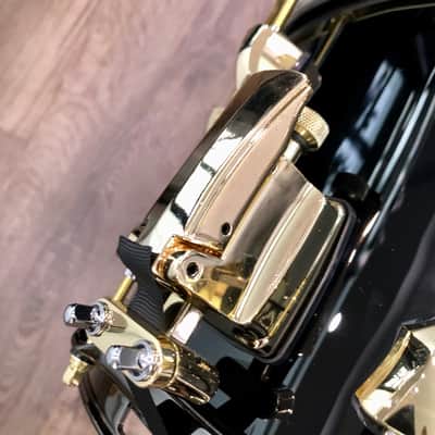 SJC Custom Drums 8x14” Builder’s Choice Maple Snare Drum 2023 - Black Gloss/Mirror Brass Wrap image 4