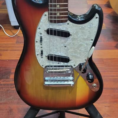Fender Mustang Electric Vintage with Original Case All Original 1973 - Sunburst image 3