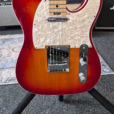 Fender 2018 American Elite Telecaster with Hard Shell image 3