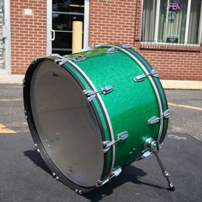 Ludwig USA Big 26'' Classic Maple Series 14x26" No-Mount Bass Drum - Green Sparkle Wrap image 3