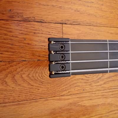 Steinberger XP2 - RARE - LINED FRETLESS plus Steinbergers Active System image 3