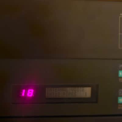 Yamaha DX7 - Legendary Synthesizer - Accessories - Very Good Condition / Serviced image 2