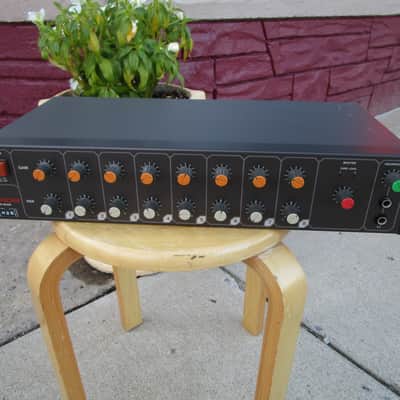 Tascam M-1B Line Mixer w. manual image 1